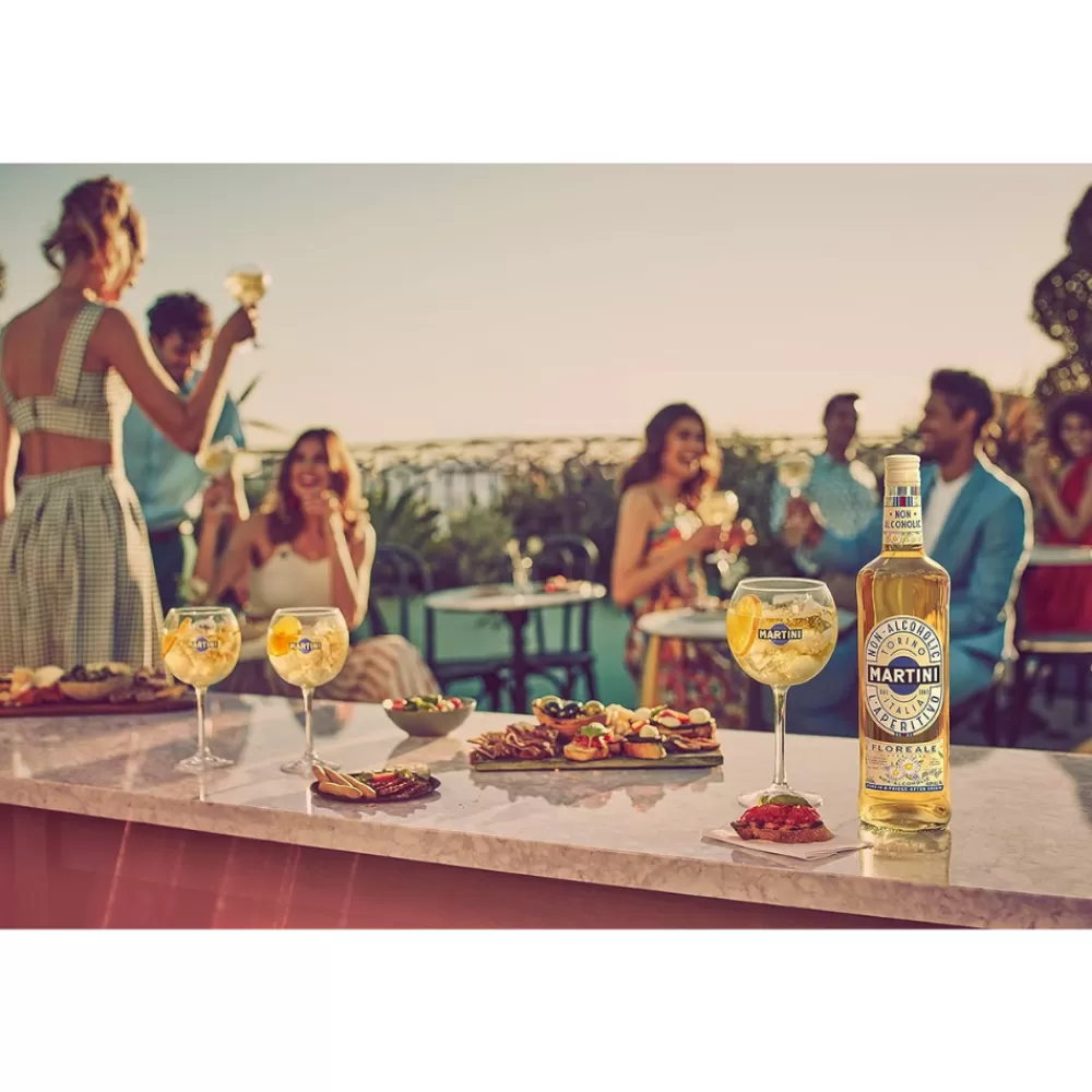 martini_floreale_nonalcoholic_aperitif_2.webp Discount Martini Floreale Non-Alcoholic Aperitif Non-Alcoholic Spirits