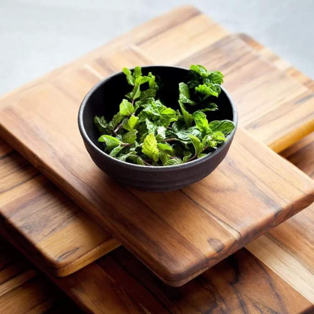 medium_teak_cutting_board_2.webp Store Medium Teak Cutting Board Garnishes