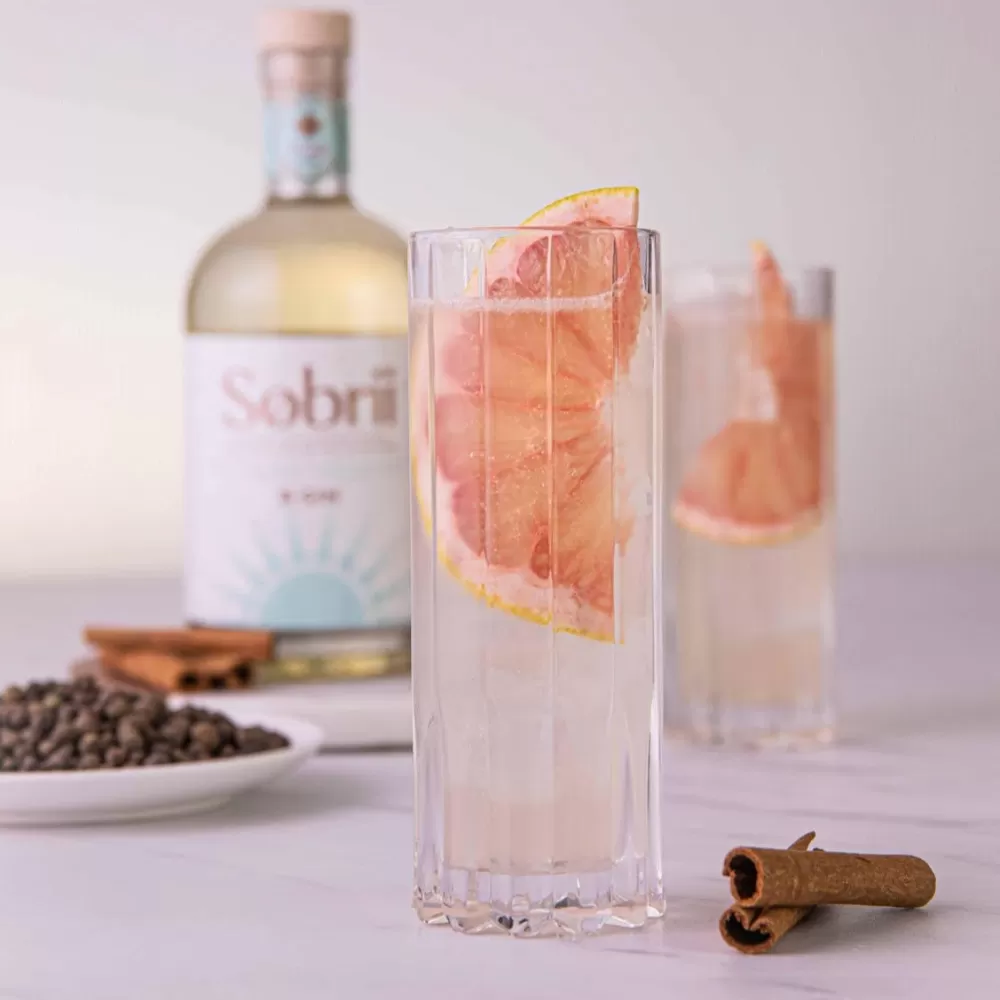 sobrii_nonalcoholic_gin_ml_4.webp Fashion Sobrii Non-Alcoholic Gin 750Ml Non-Alcoholic Spirits